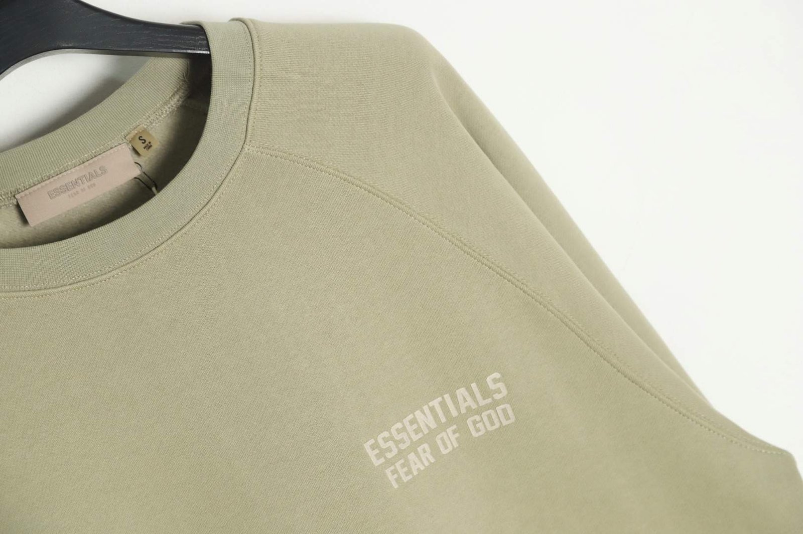 בגדי Fear Of God Essentials Hoodie – תמונה 4