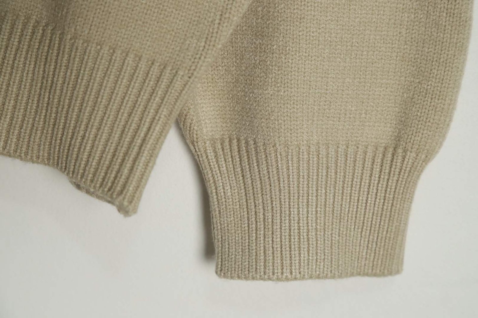 בגדי Fear Of God Essentials Hoodie – תמונה 4