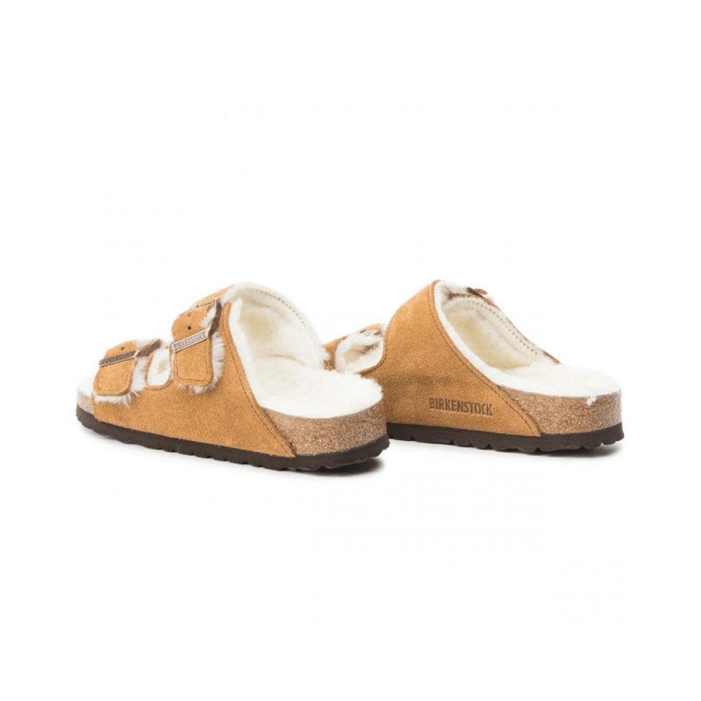 כפכפי בירקנשטוק | Birkenstock Arizona fur Brown – תמונה 3
