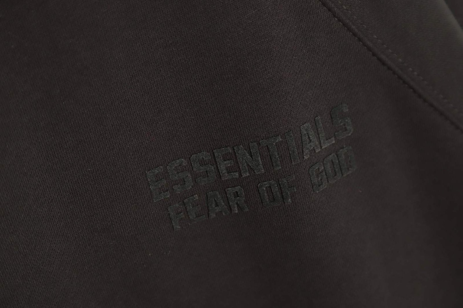 בגדי Fear Of God Essentials Hoodie – תמונה 3