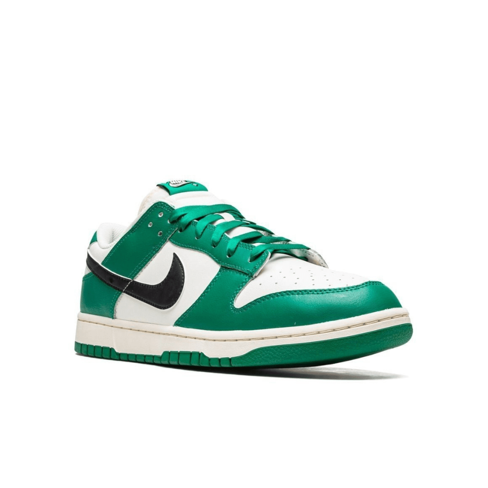 נעלי נייק דאנק | Nike Dunk Low SE Lottery Pack Malachite Green – תמונה 3