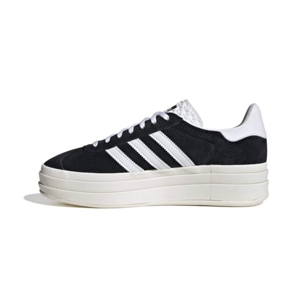 HQ6912 5 FOOTWEAR Photography Side Medial Center View white 600x600