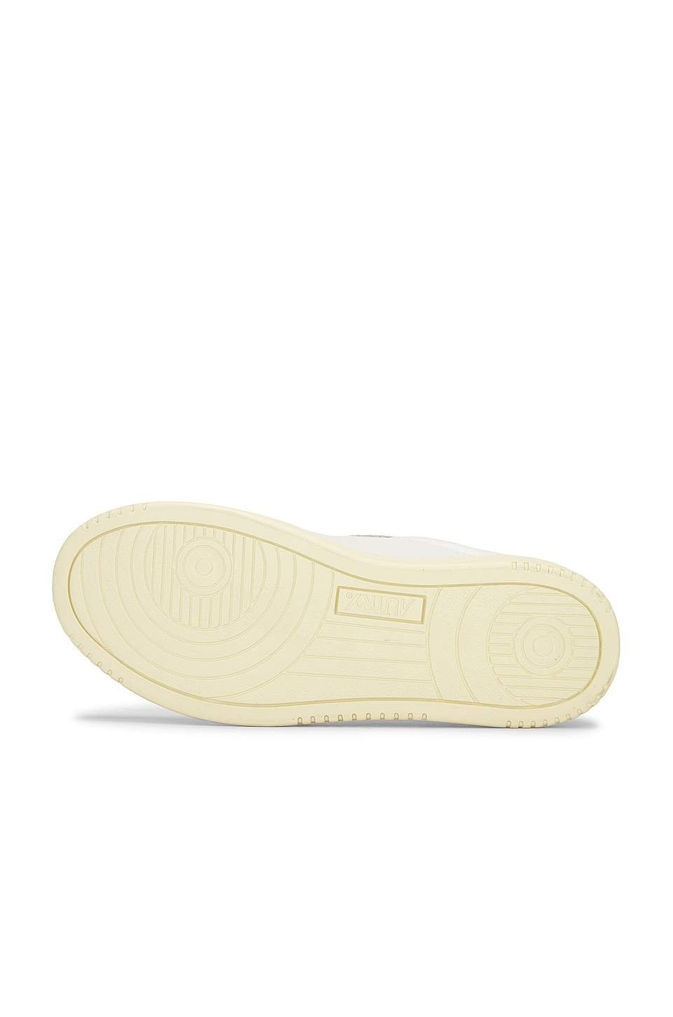 נעלי Autry Medalist Low Sneaker White Amazon – תמונה 6