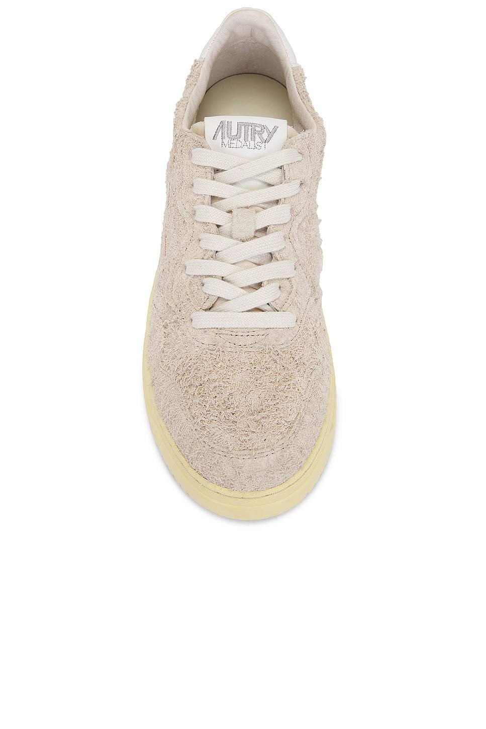 נעלי Autry Medalist Low Sneaker Hairy Suede – תמונה 6