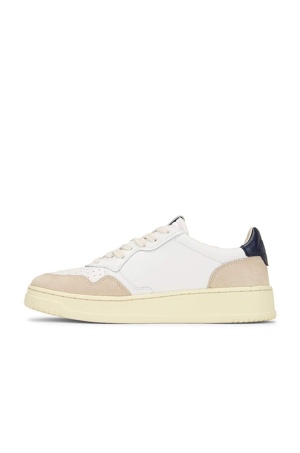 נעלי Autry Medalist Low Leather Suede Sneaker Gray Black – תמונה 2