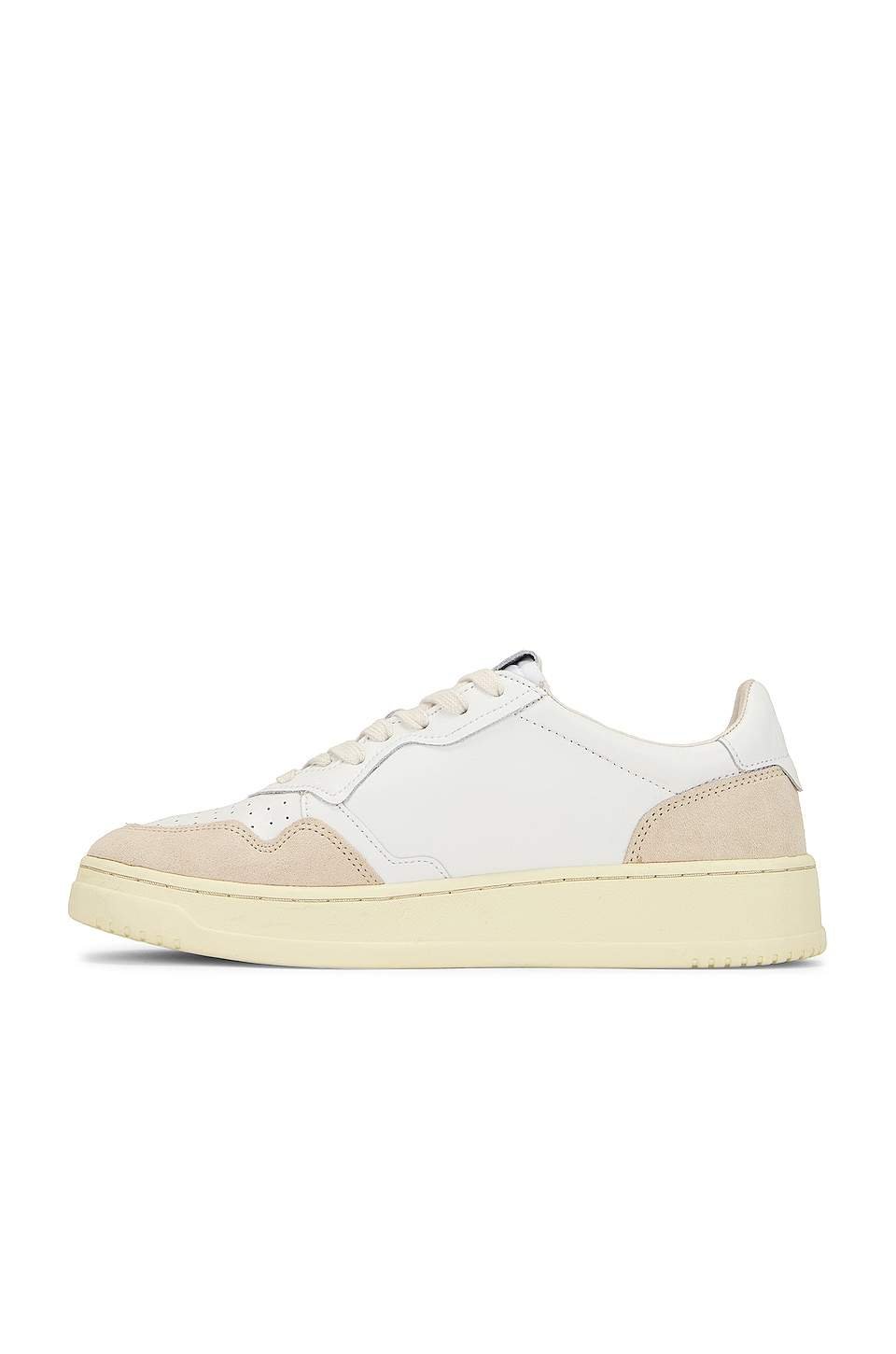 נעלי Autry Medalist Low Leather Suede Sneaker – תמונה 2