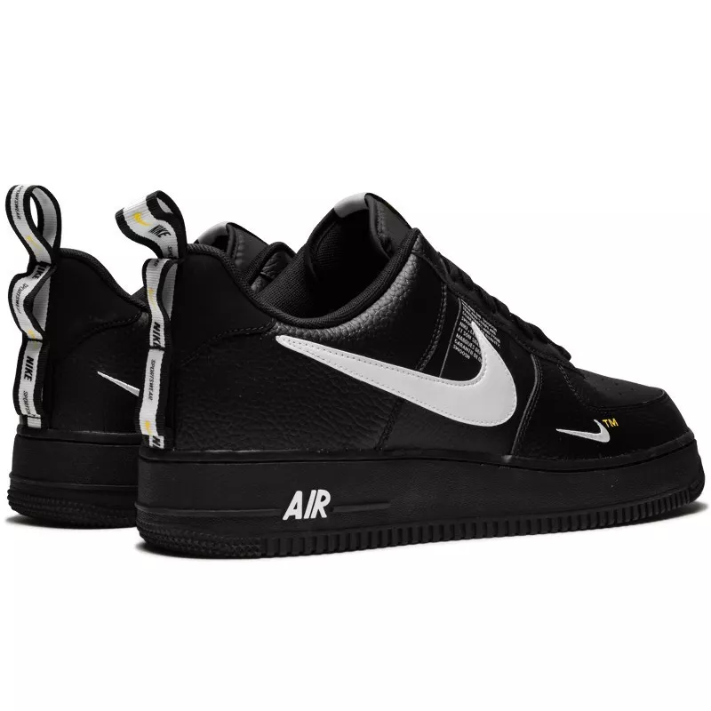 נעלי נייק | Nike Air Force 1 07 LV8 Utility Black – תמונה 3