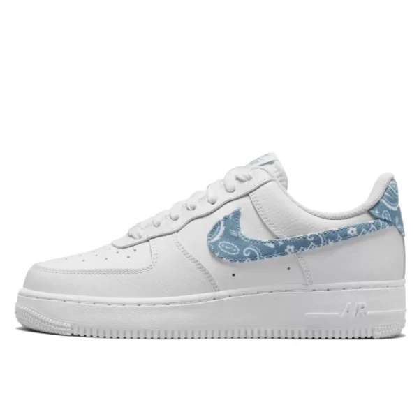 נעלי נייק | Nike Air Force 1 Low ’07 Essential White Worn Blue Paisley