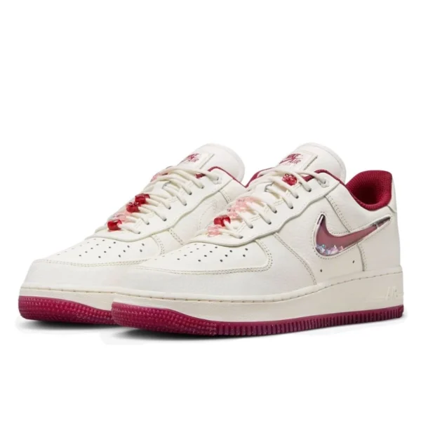 Air force 1 low 07 se prm valentine s day 2024 1 600x600