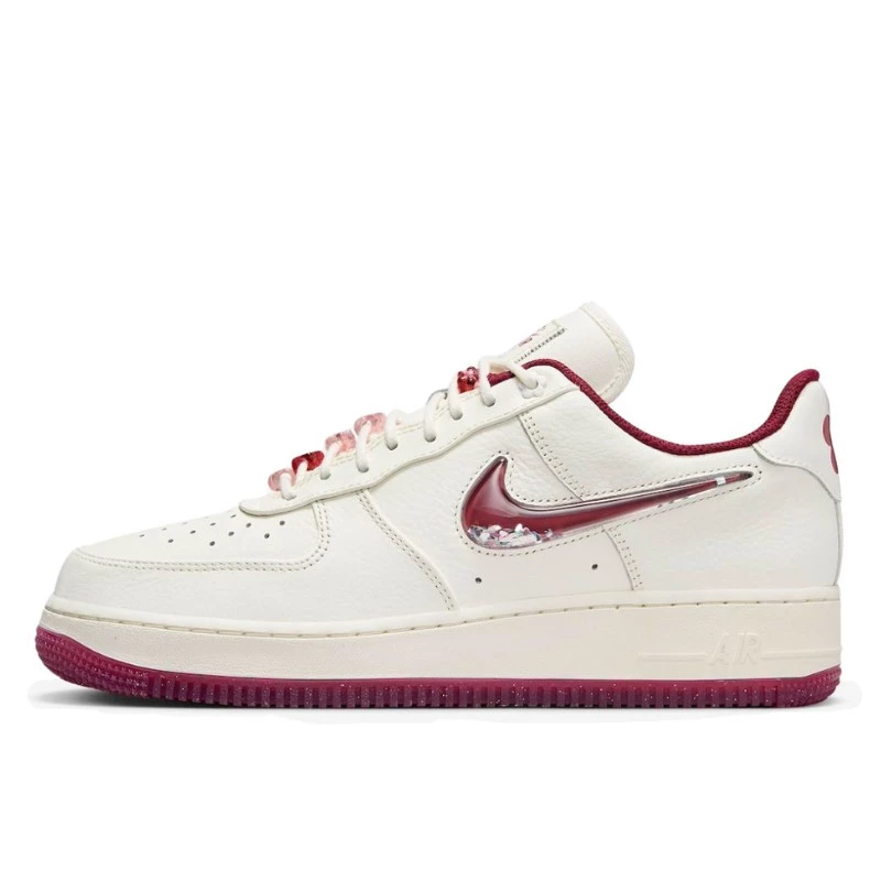 נעלי נייק | Nike Air Force 1 Low ’07 SE PRM Valentine’s Day (2024)