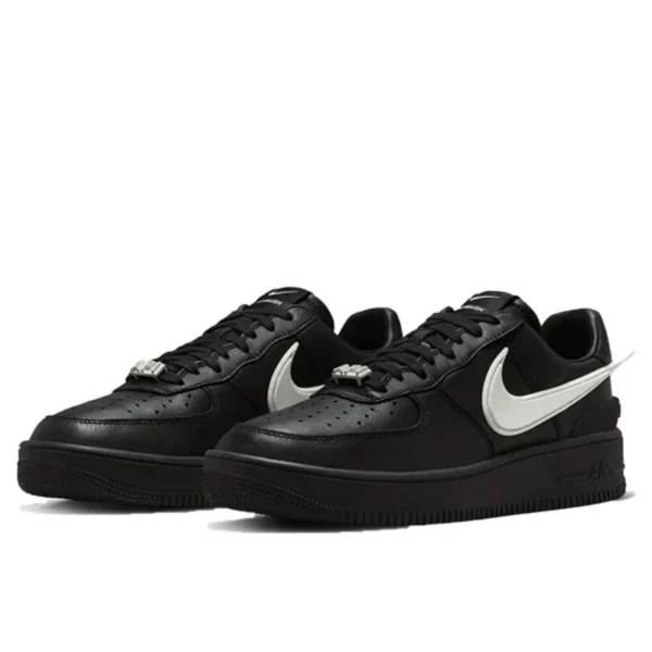 Air force 1 low ambush black 1 600x600