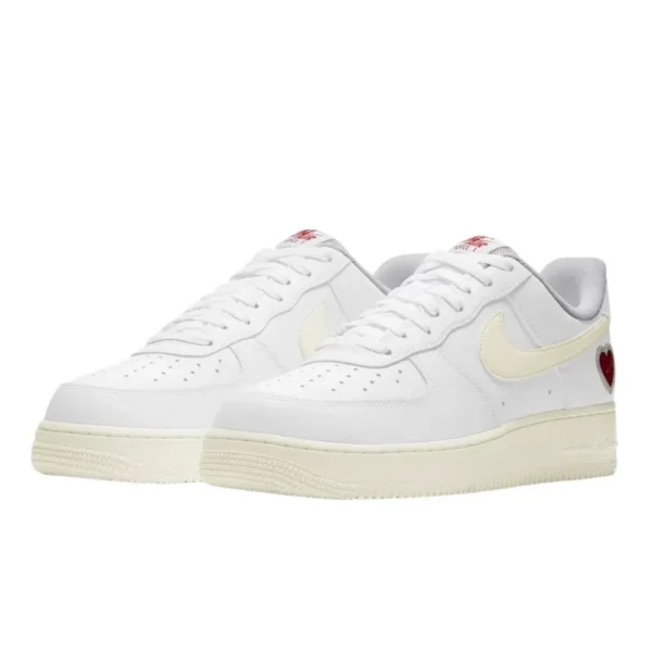 Air force 1 low valentines day 2021 600x600