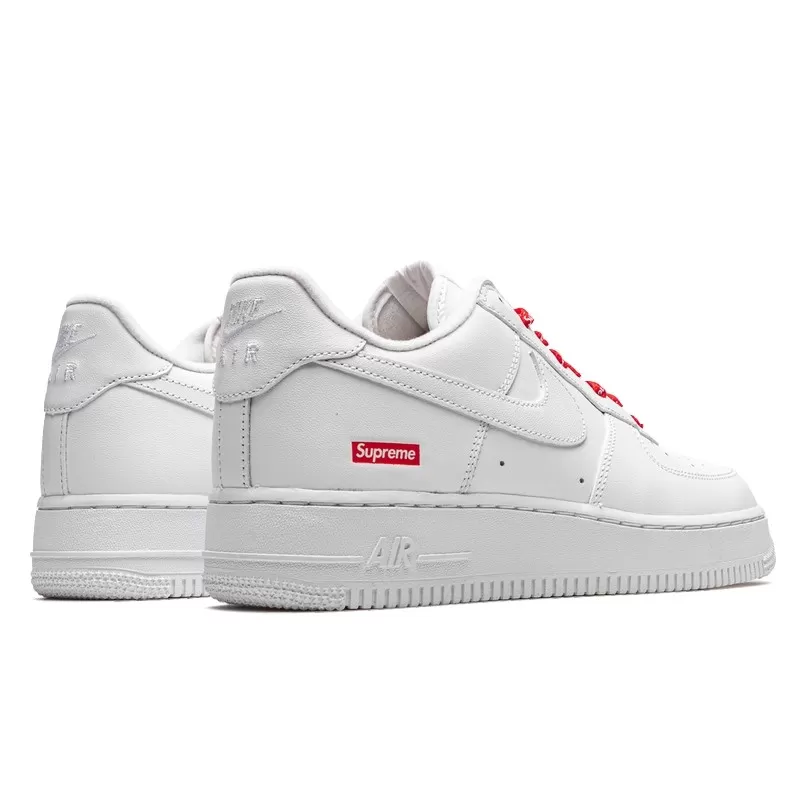 נעלי נייק | Nike Air Force 1 Low White Supreme – תמונה 3