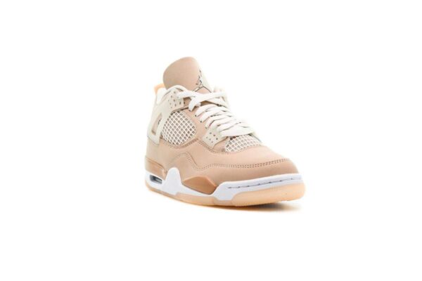 Air jordan wmns 4 retro shimmer metallic silver orange quartz dj0675 200 sneaker packshots 60 600x400