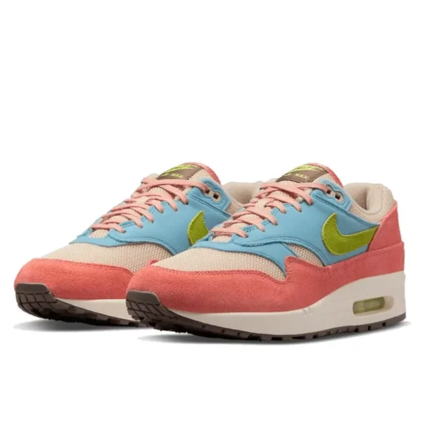 Air max 1 light madder root 1 600x600