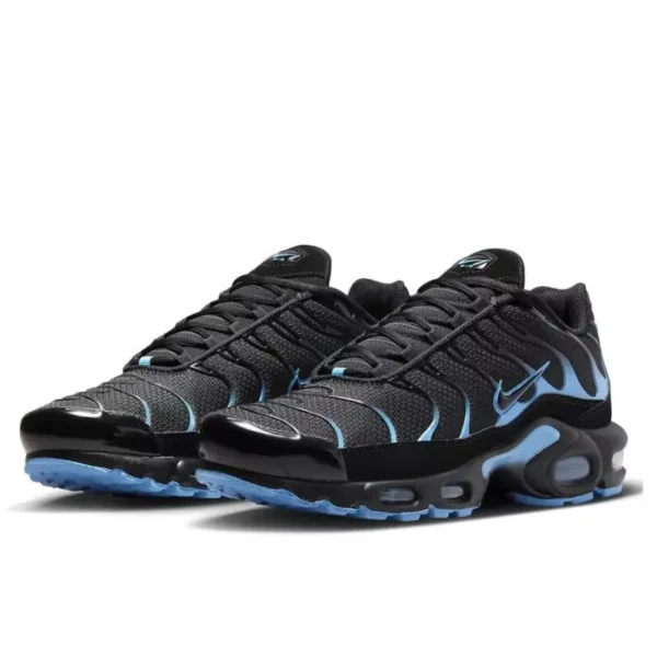 Air max plus black university blue 1 600x600