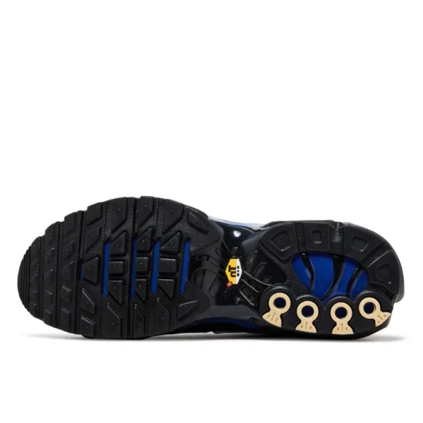 Air max plus premium black racer blue 600x600