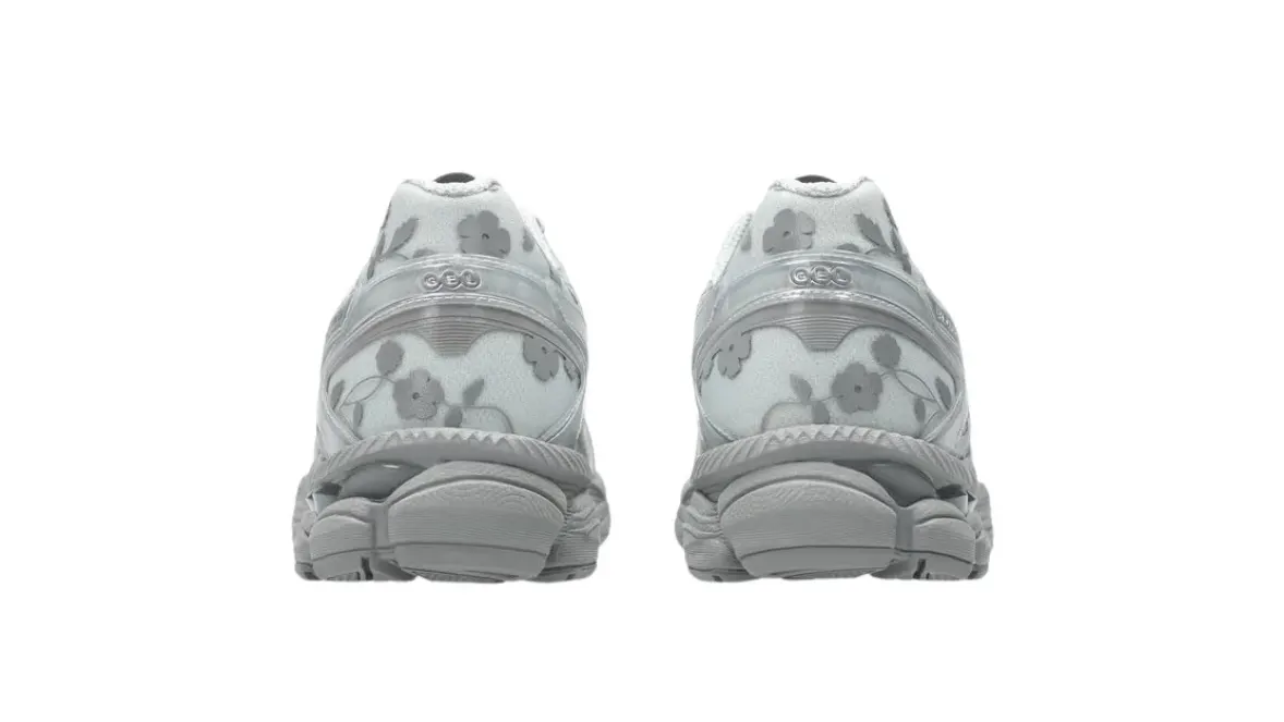 נעלי אקסיקס | Asics Gel Cumulus 16 Cecilie Bahnsen Floral Pack Glacier Grey – תמונה 3
