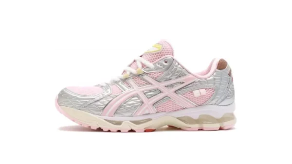 נעלי אקסיקס | Asics Gel Nimbus 10 1 Vandy The Rose x atmos Banana Split Strawberry