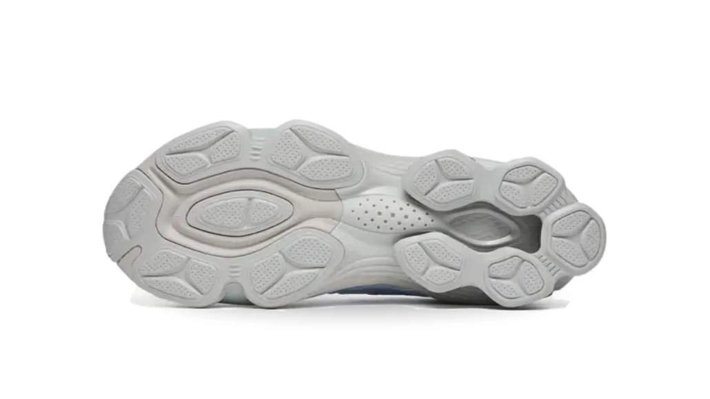 נעלי אקסיקס | Asics US6 S Gel Kinetic Fluent Kiko Kostadinov Glacier Grey – תמונה 2