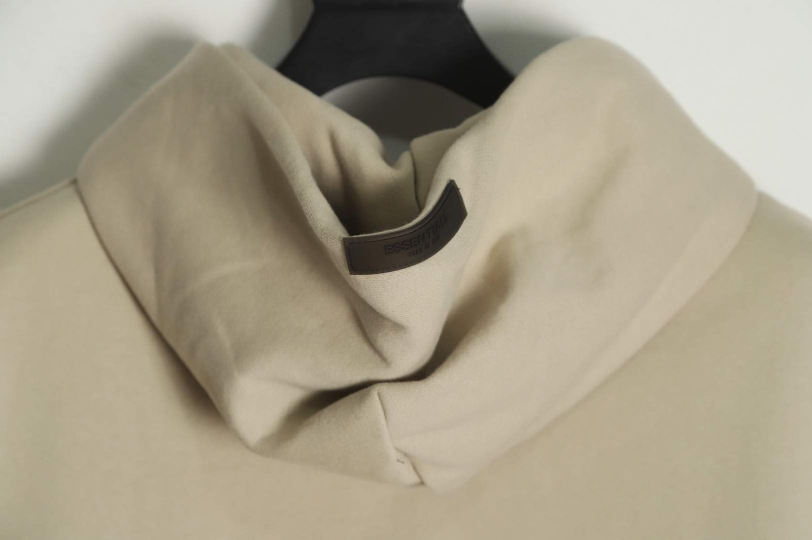 בגדי Fear Of God Essentials Hoodie – תמונה 3