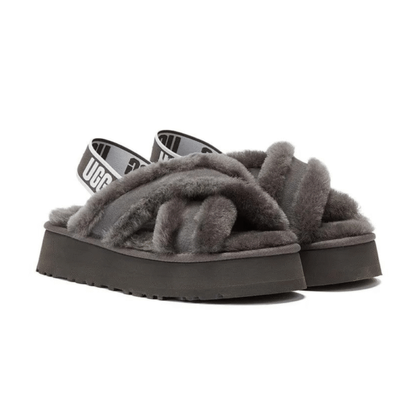 נעלי האג | מגפי האג UGG Women’s Disco Cross