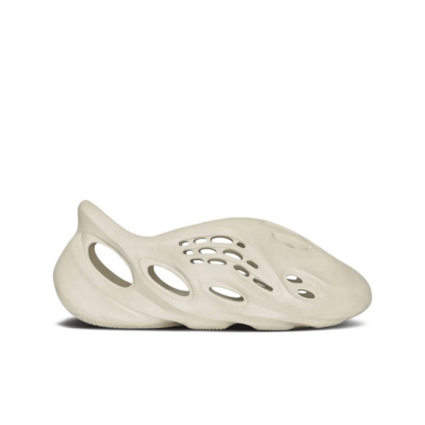 נעלי אדידס ייזי | Yeezy Foam RNNR Sand