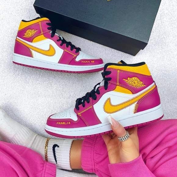 נעלי נייק אייר ג’ורדן | Nike air Jordan 1 Mid Dia de los Muertos – תמונה 4