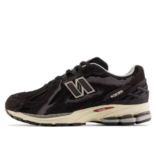 נעלי ניו באלאנס | New Balance 1906 Protection Pack Black