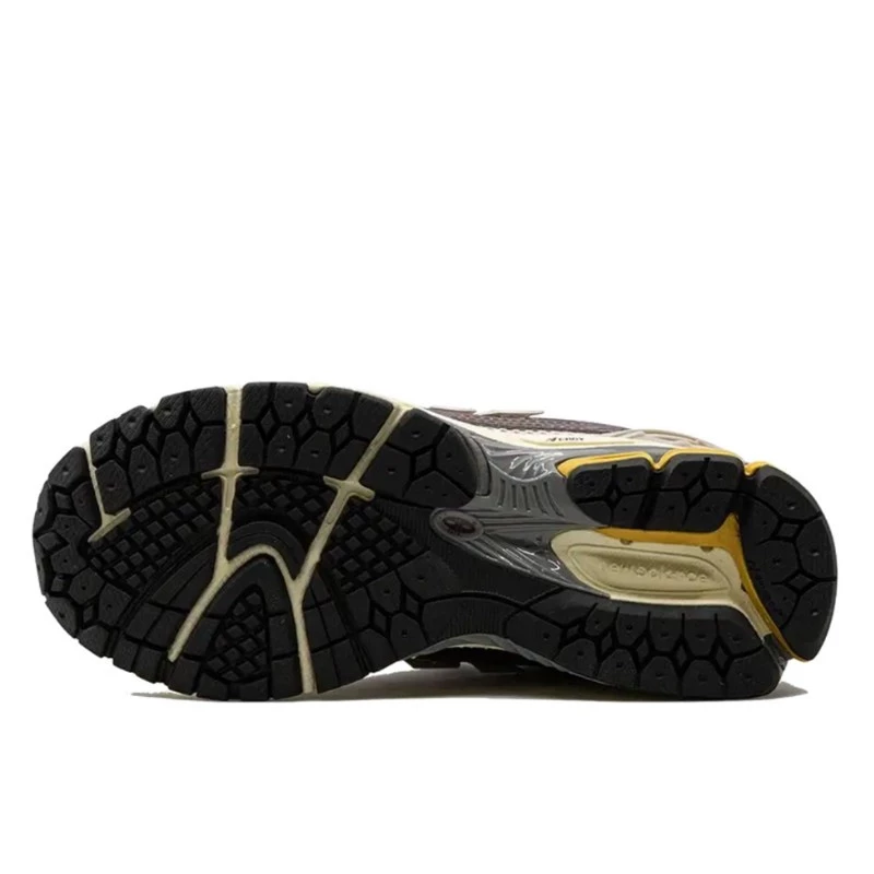 נעלי ניו באלאנס | New Balance 1906R Licorice – תמונה 4