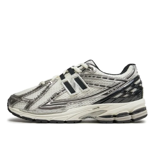 נעלי ניו באלאנס | New Balance 1906R Silver Black