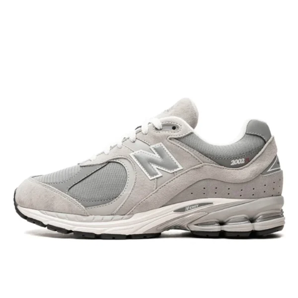 נעלי ניו באלאנס | New Balance 2002R Gore Tex Concrete