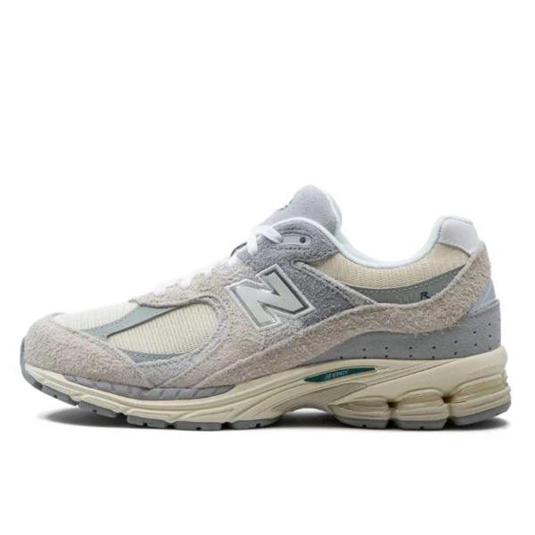 נעלי ניו באלאנס | New Balance 2002R Linen