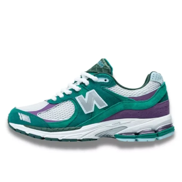 נעלי ניו באלאנס | New Balance 2002R Up There Backyard Legends
