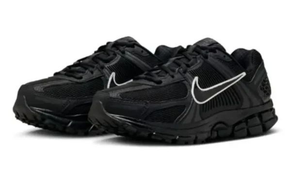 Nike zoom vomero 5 black summit white 1 600x348