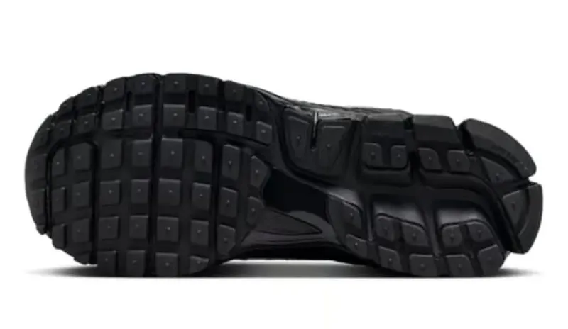 נעלי נייק | Nike Zoom Vomero 5 Black Summit White – תמונה 3