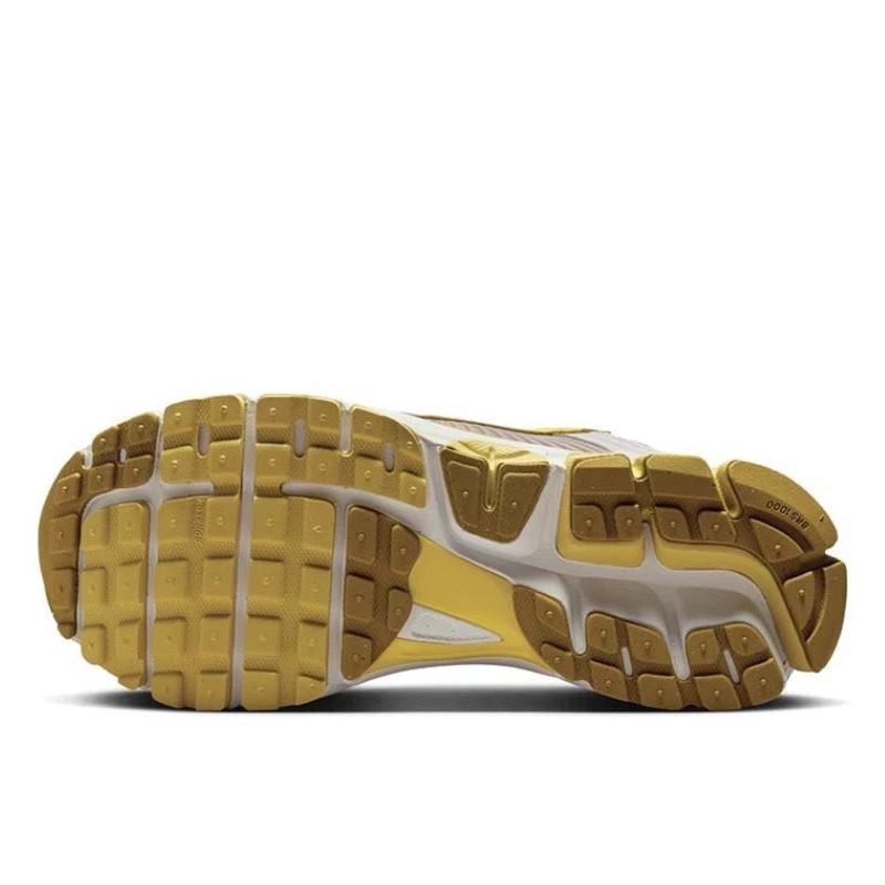נעלי נייק | Nike Zoom Vomero 5 Bronzine – תמונה 3