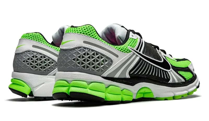 נעלי נייק | Nike Zoom Vomero 5 Electric Green Black – תמונה 3