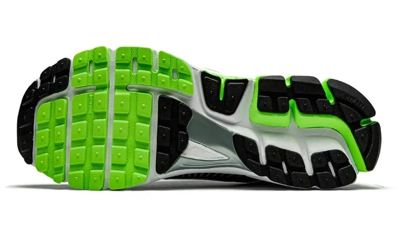 נעלי נייק | Nike Zoom Vomero 5 Electric Green Black – תמונה 4