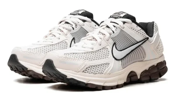 Nike zoom vomero 5 phantom 1 600x348