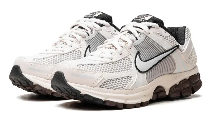 נעלי נייק | Nike Zoom Vomero 5 Phantom – תמונה 2
