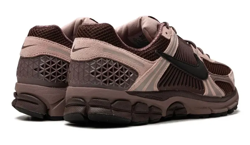 נעלי נייק | Nike Zoom Vomero 5 Plum Eclipse – תמונה 3