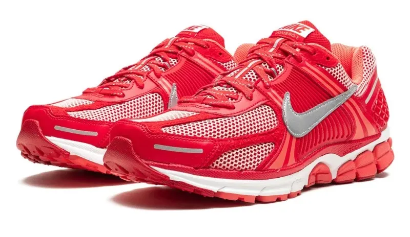 נעלי נייק | Nike Zoom Vomero 5 SP University Red – תמונה 2