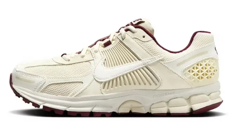 נעלי נייק | Nike Zoom Vomero 5 Valentine’s Day