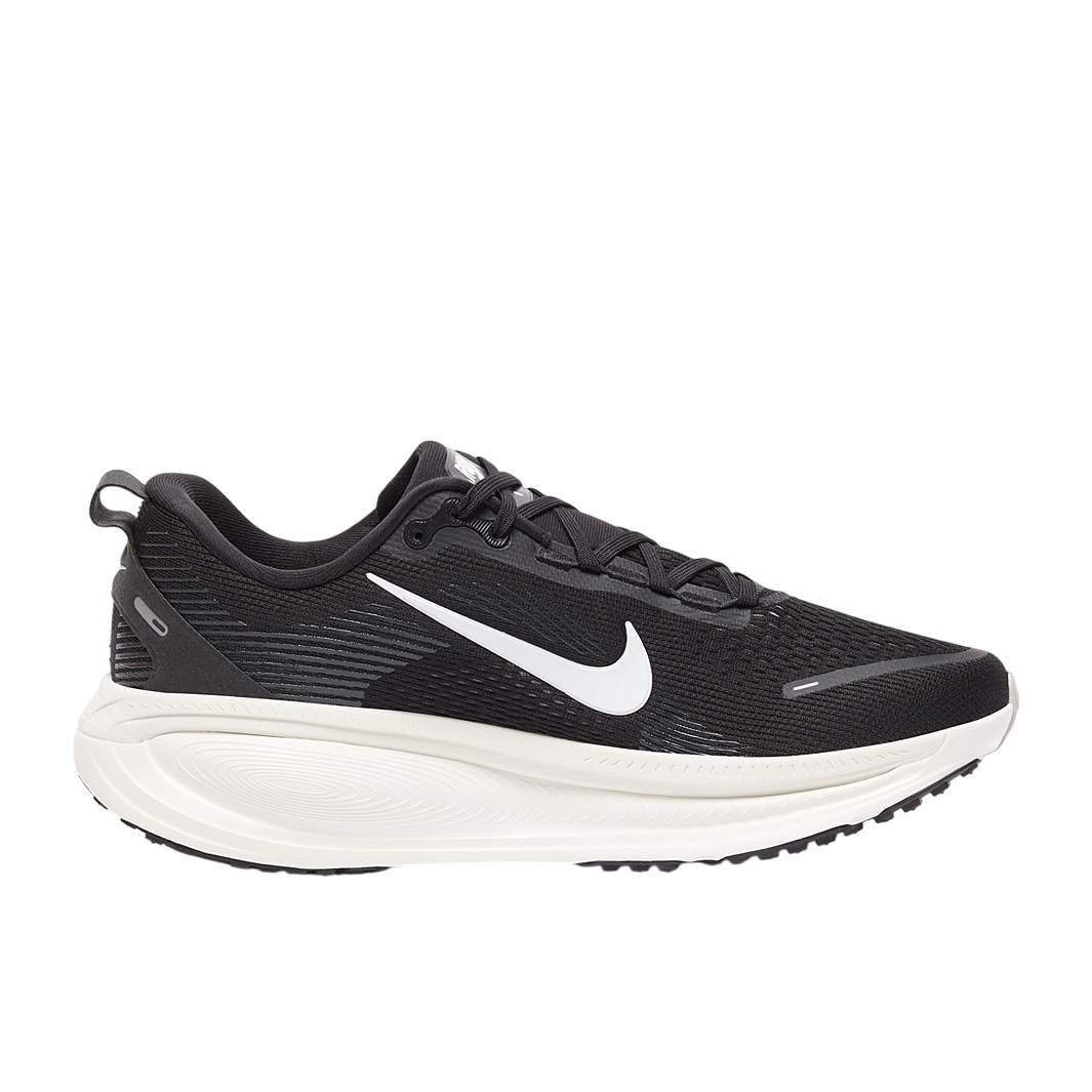 נעלי ריצות נייק | Nike Vomero 18 Black/Summit White – תמונה 2