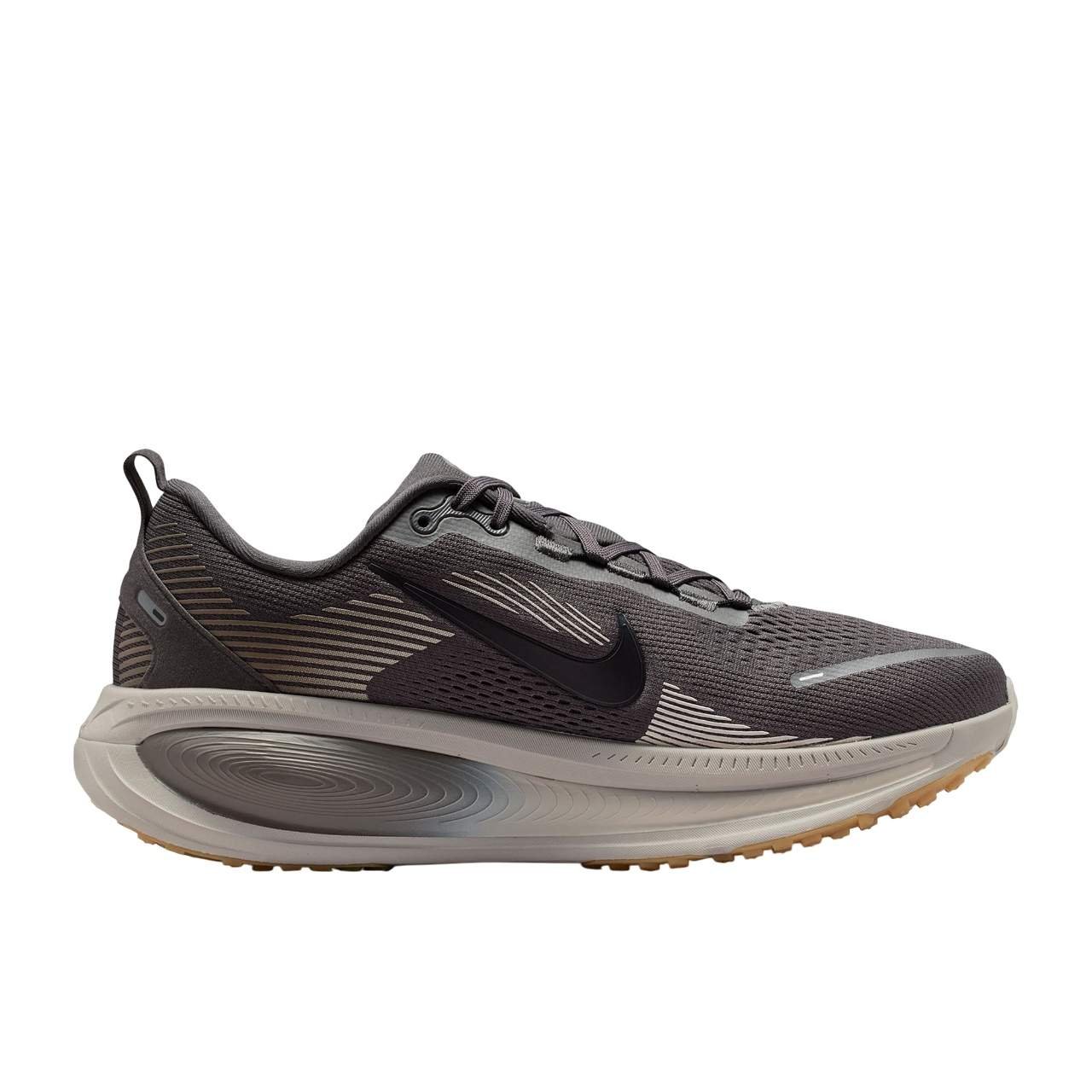 נעלי ריצות נייק | Nike Vomero 18 Medium Ash/Black – תמונה 2