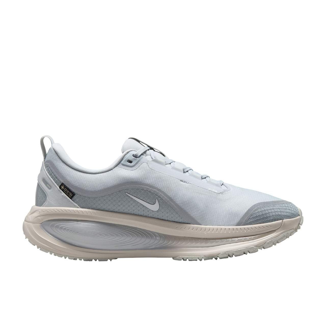 נעלי ריצות נייק | Nike Vomero 18 GORE TEX Waterproof Pure Platinum – תמונה 2