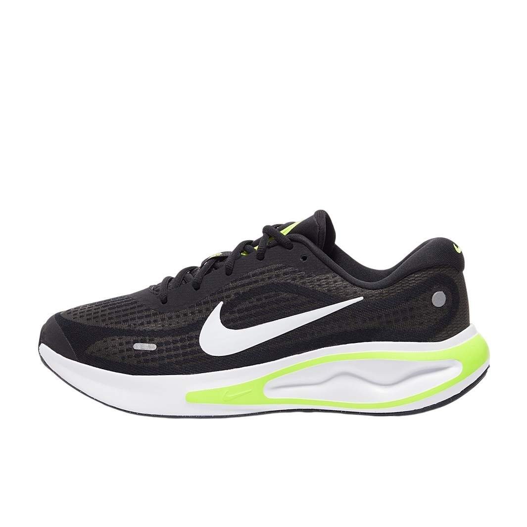 נעלי ריצות נייק | Nike Journey Run Black/White